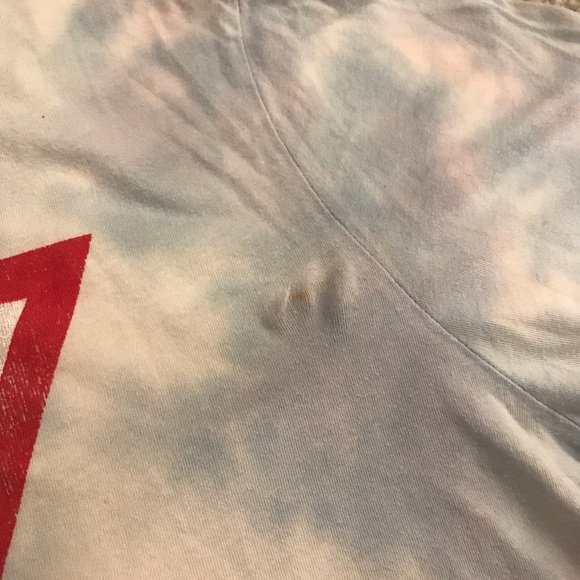 ***SOLD*** Tie Dye Guess T Shirt - Picture 3 of 4